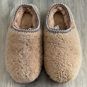 Ugg Tasman Maxi Curly Slippers Chestnut Size 9 Brand New!